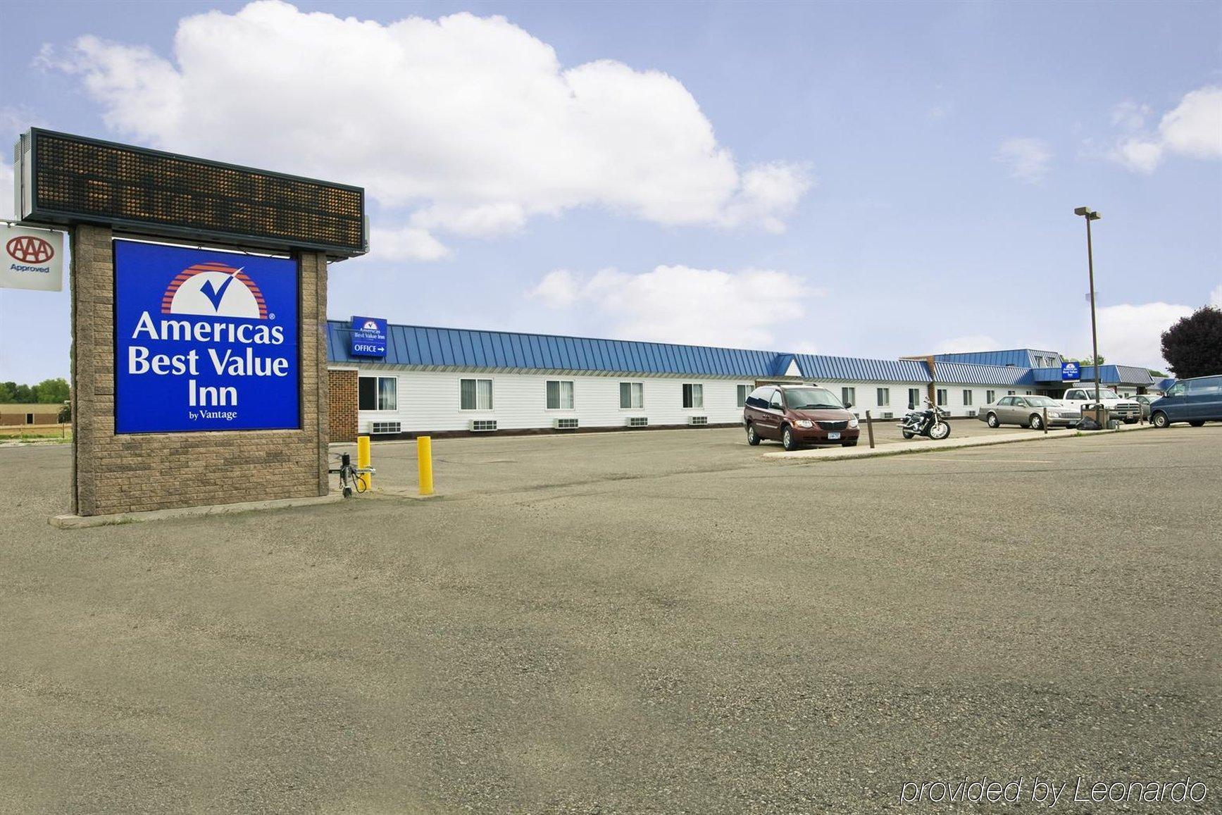 Americas Best Value Inn Grand Forks Eksteriør billede