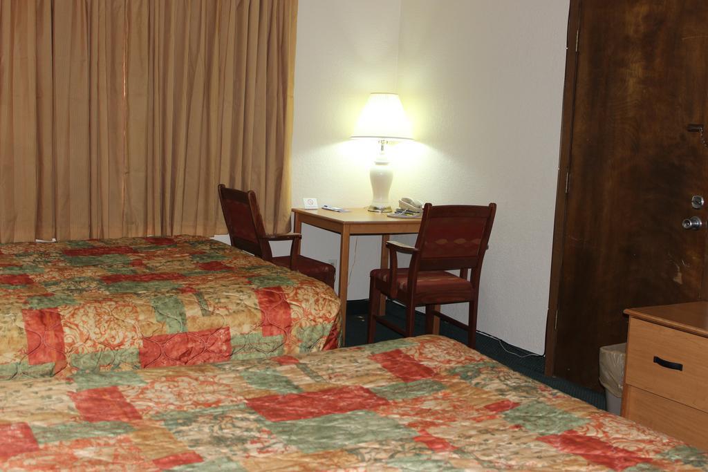 Americas Best Value Inn Grand Forks Eksteriør billede