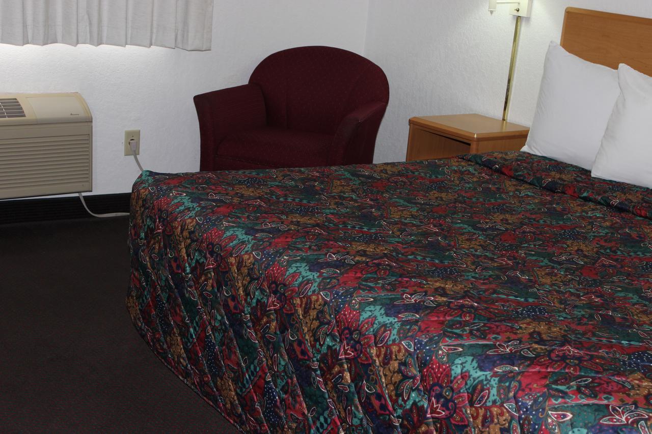 Americas Best Value Inn Grand Forks Eksteriør billede