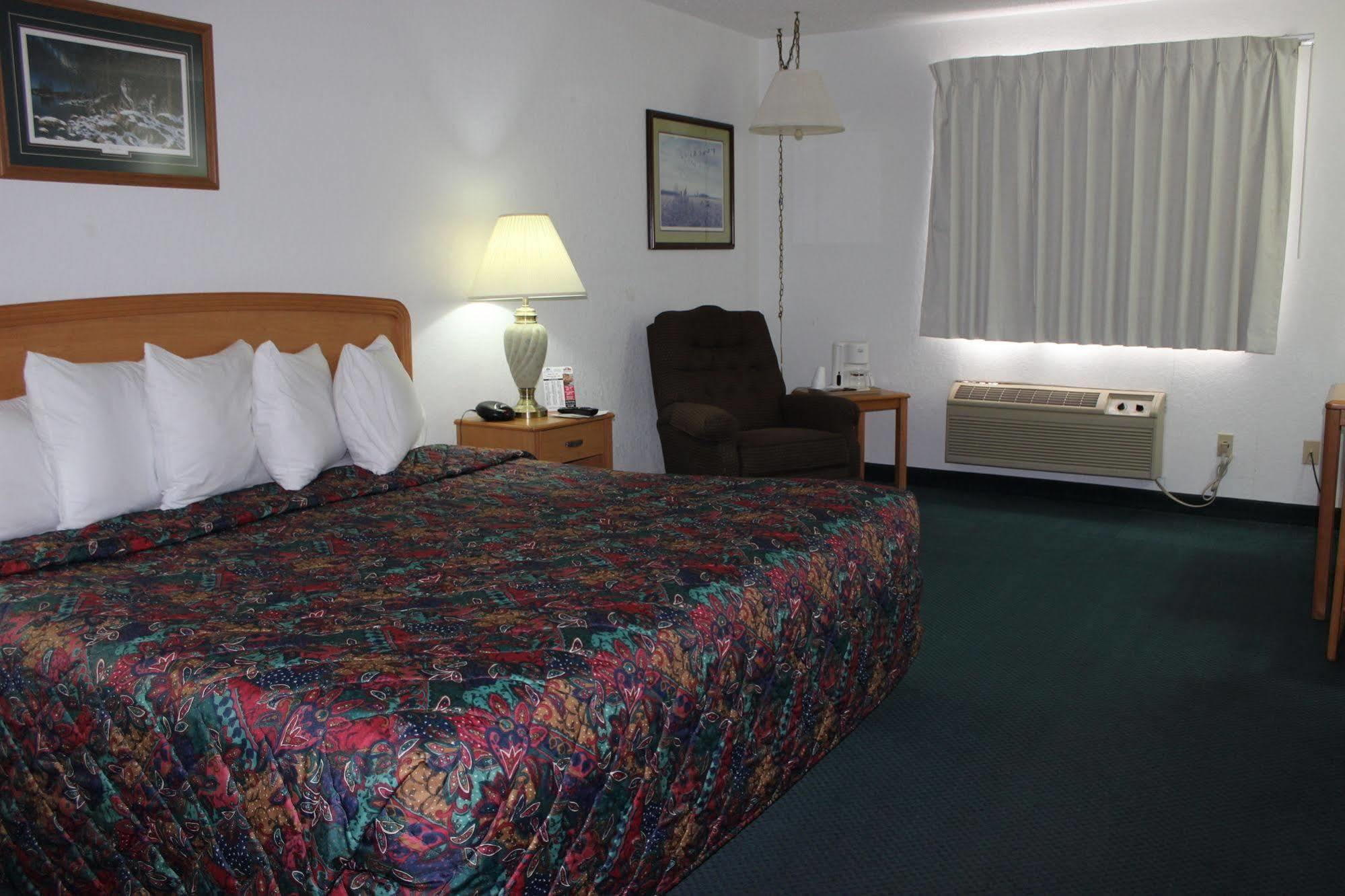 Americas Best Value Inn Grand Forks Eksteriør billede
