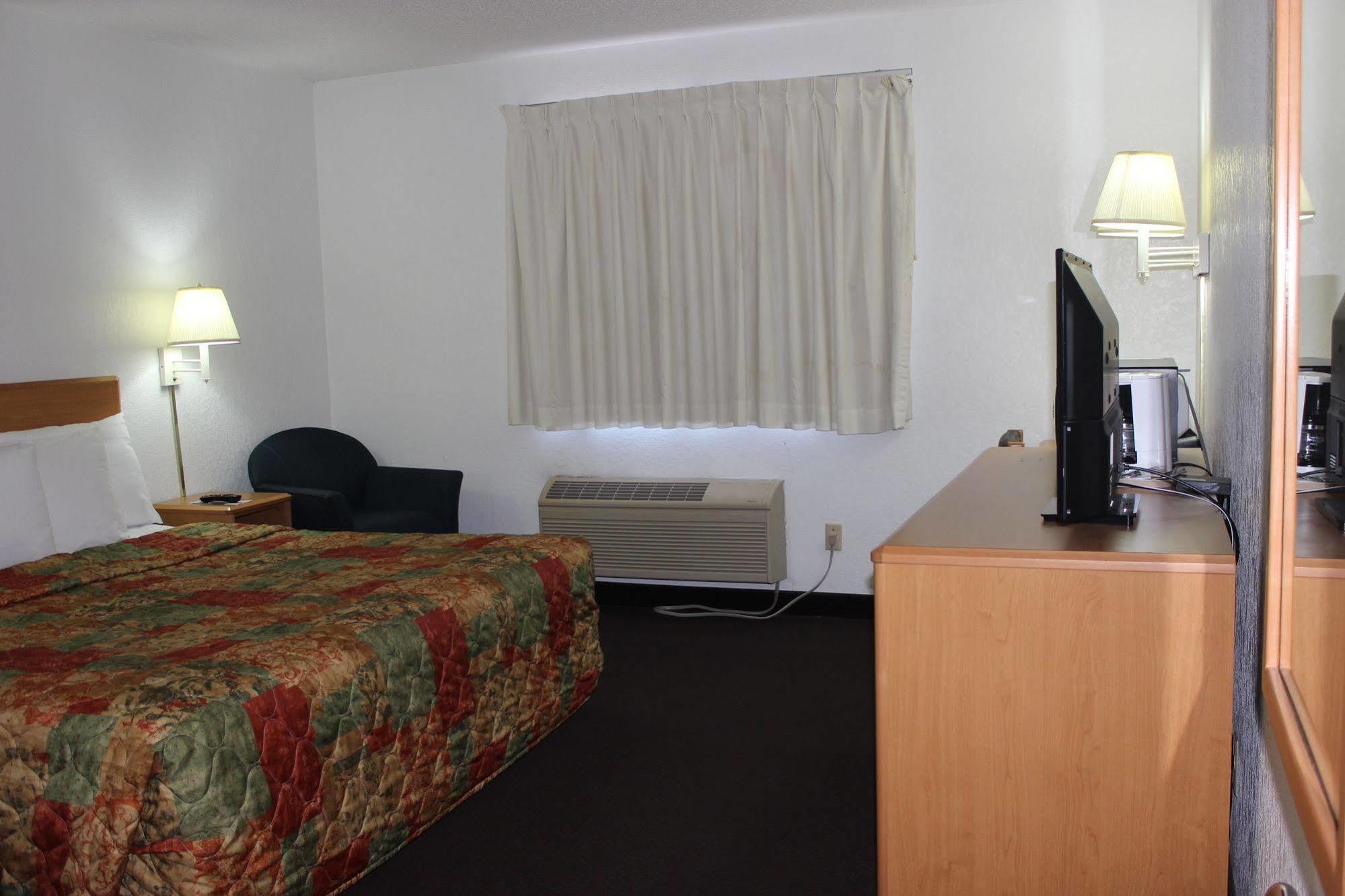 Americas Best Value Inn Grand Forks Eksteriør billede