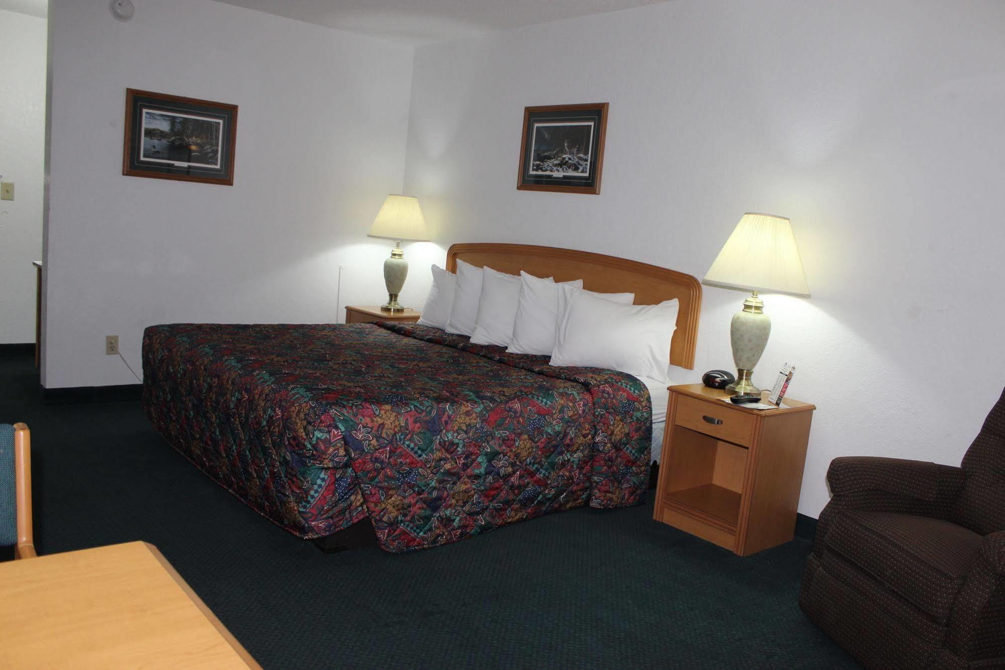 Americas Best Value Inn Grand Forks Eksteriør billede