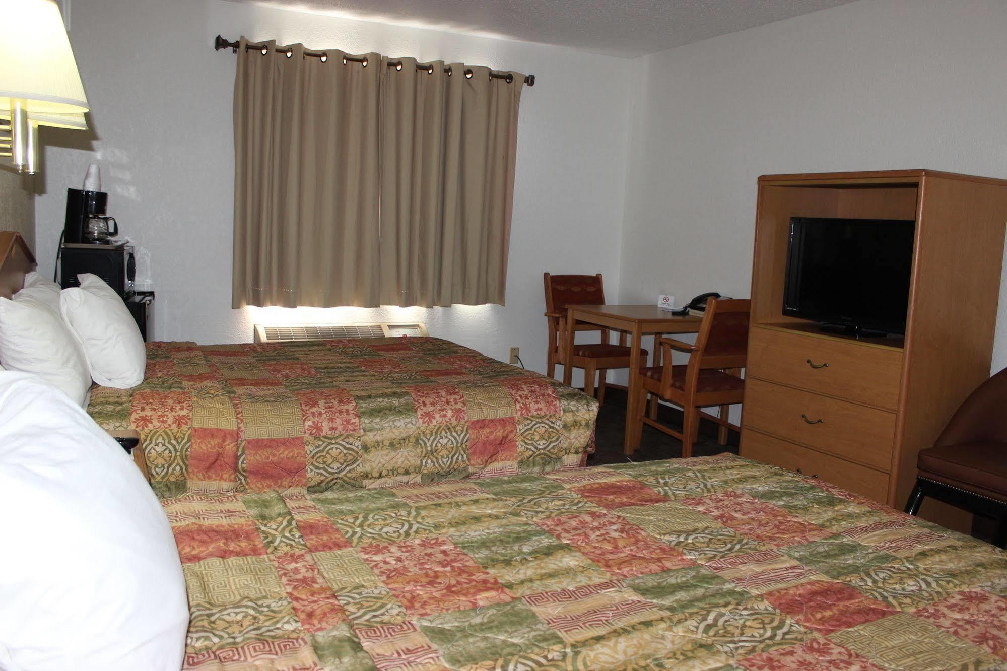 Americas Best Value Inn Grand Forks Eksteriør billede
