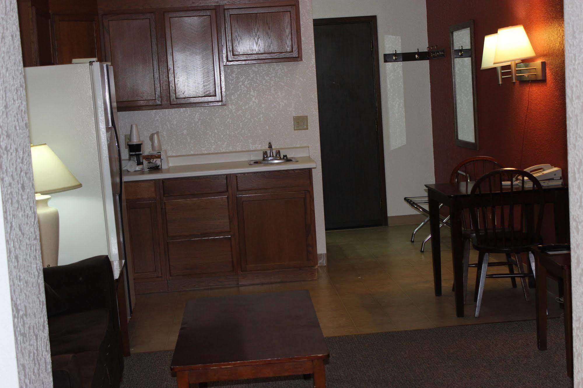 Americas Best Value Inn Grand Forks Eksteriør billede
